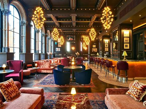 16 Bars With Entertainment In Birmingham .